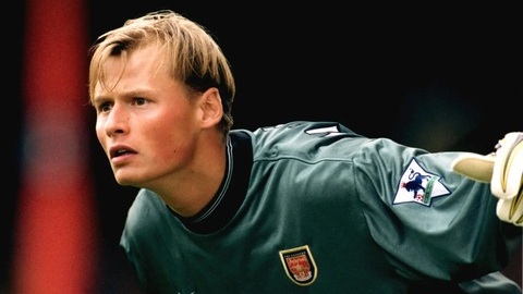 Cựu sao Arsenal qua đời do va chạm với tàu hỏa